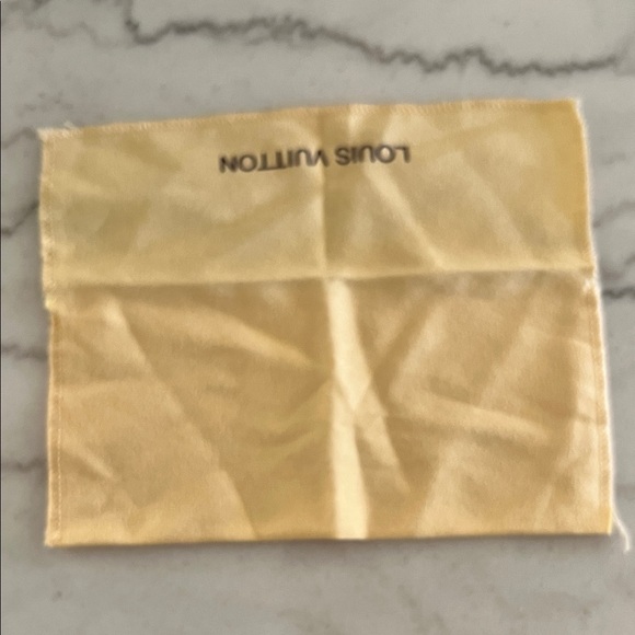 Louis Vuitton Wallet Dust Cover - Picture 4 of 4